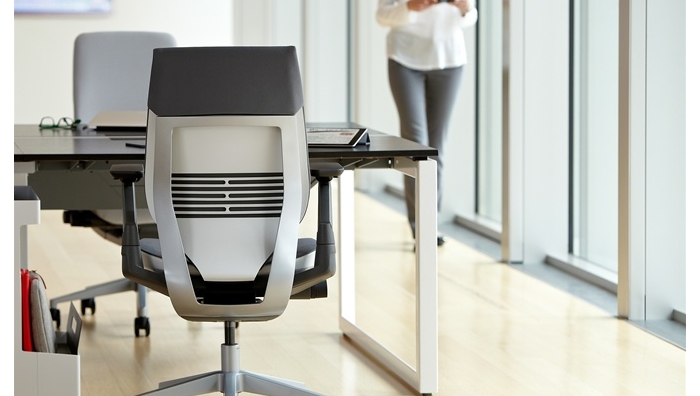 Gesture_chair_13-0004211.jpg