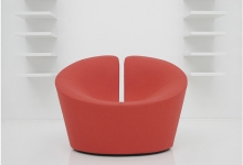 Halle_True Love_Chair_06_orez.jpg