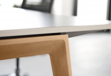 Steelcase_BFree2_table_7.jpg